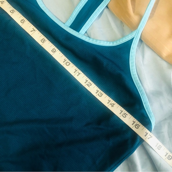 Under Armour Racerback Tank Top - Picture 4 of 5